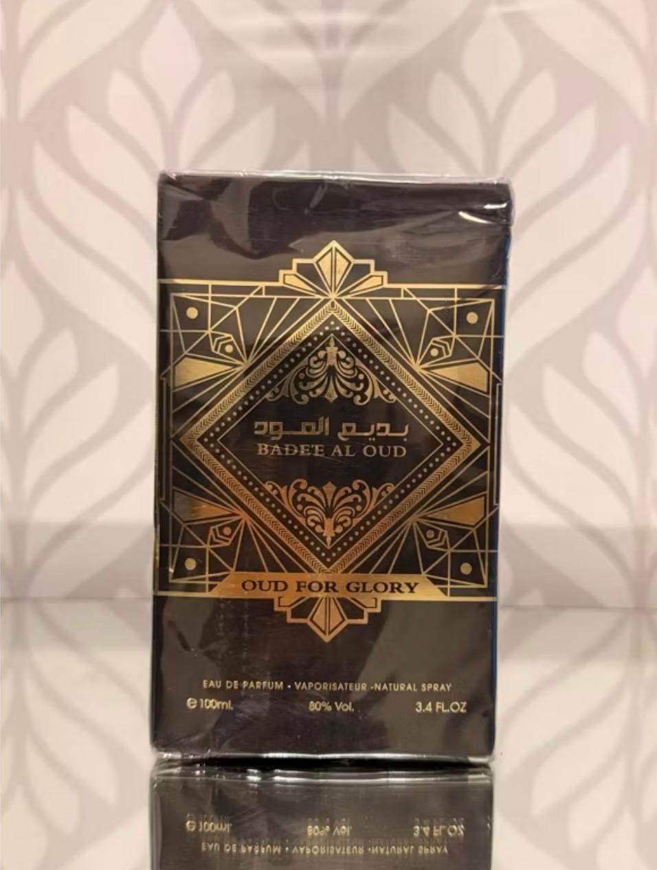 Frasco do perfume Lattafa Bade'e Al Oud for Glory (100ml)