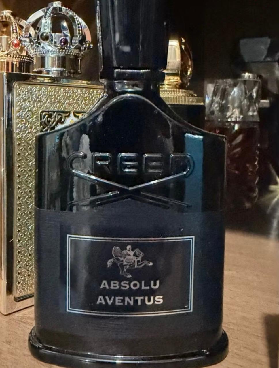 Frasco do perfume Creed Absolu Aventus