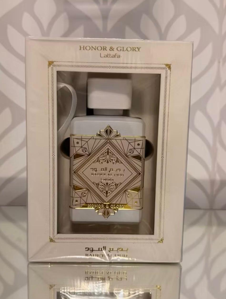 Frasco do perfume Honor & Glory Bade'e al Oud Original