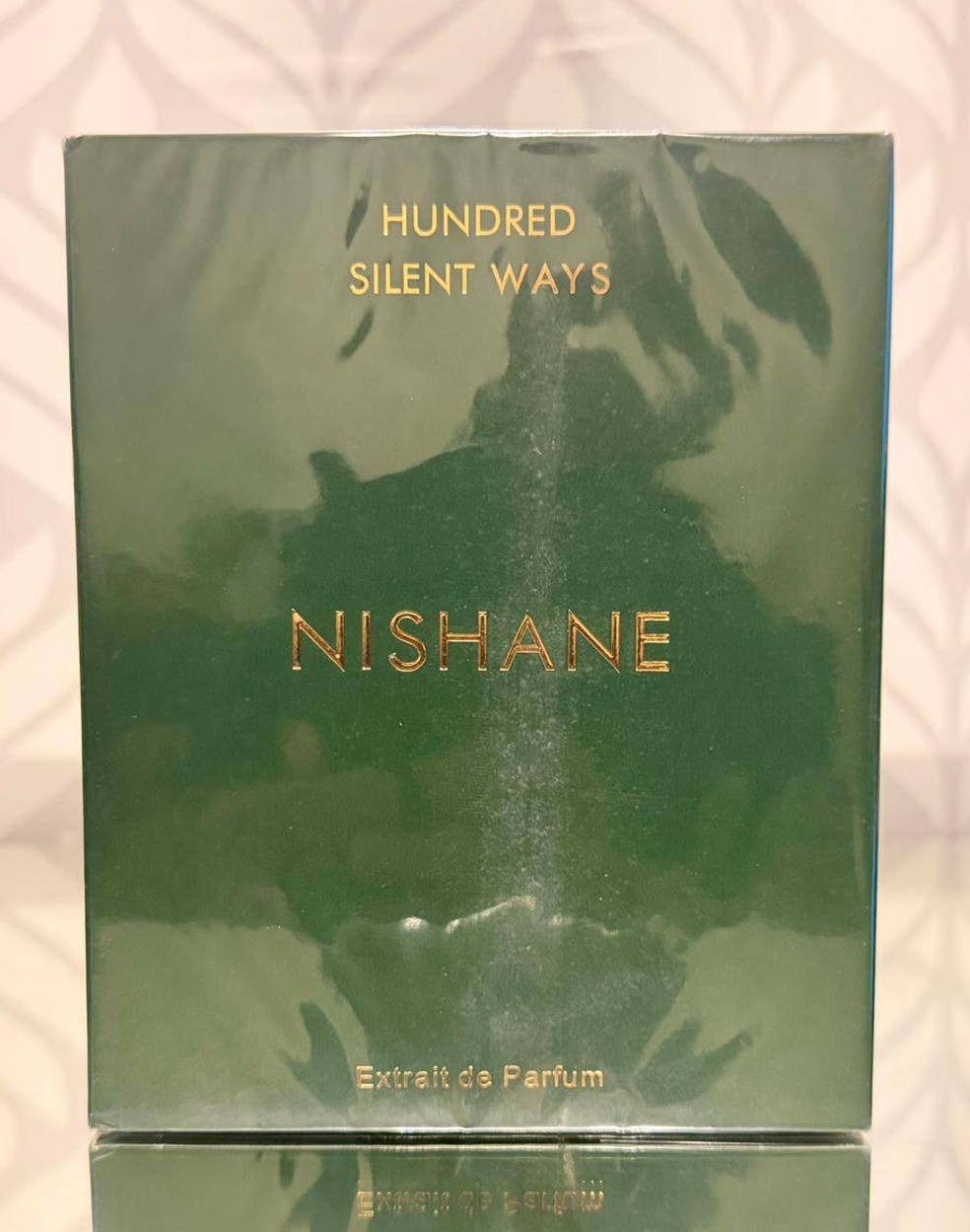 Frasco do perfume Nishane Hundred Silent Ways