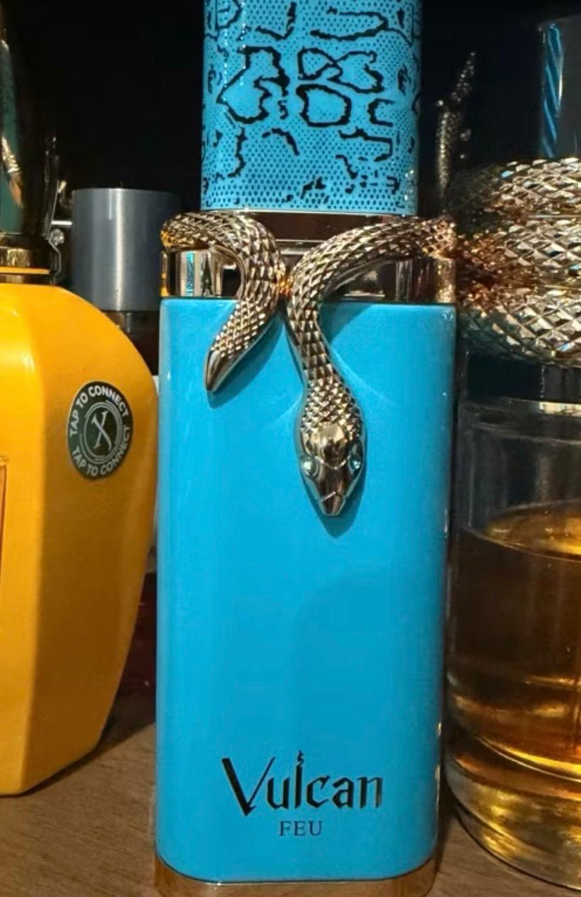 Frasco do perfume Vulcan Feu